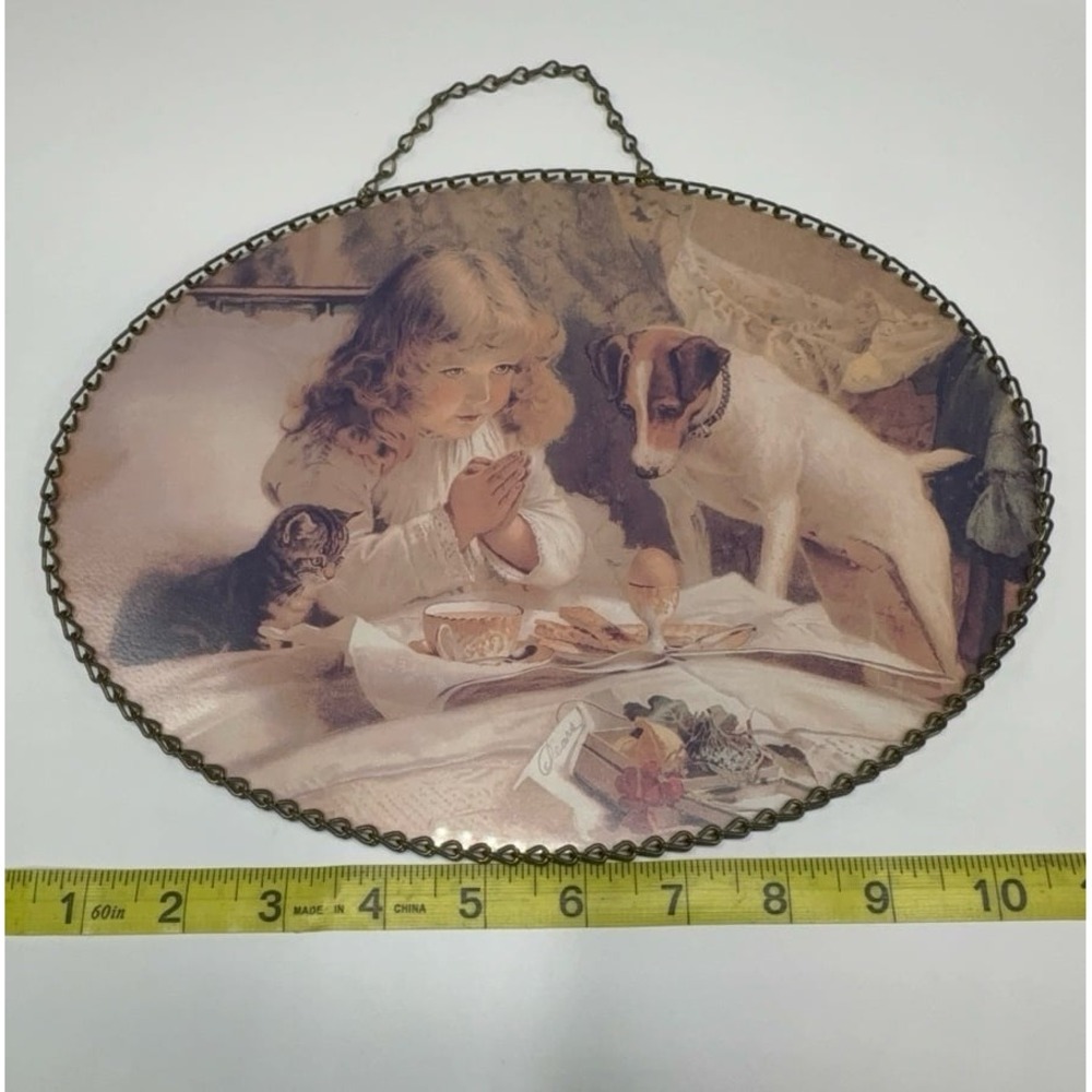 Excellent condition vintage wall hanging oval plaque. praying girl, dog & kitten